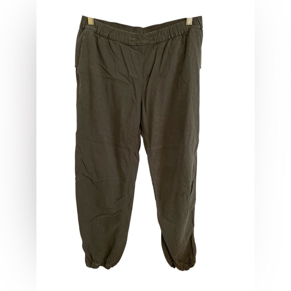 Lululemon Athletica Green Sweatpants with Elastic Waistband Size 8